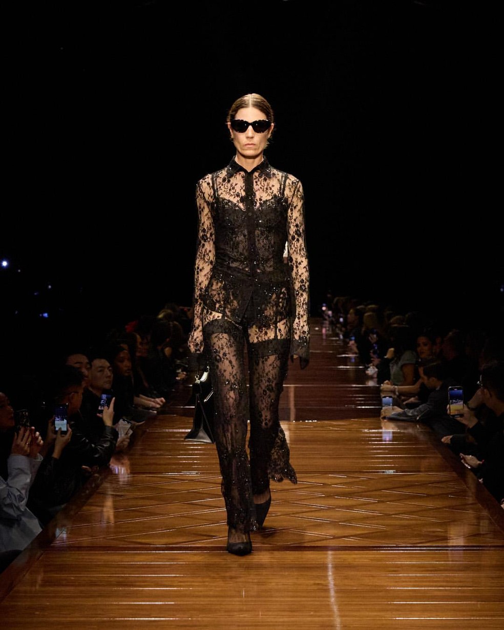 O estilo sexy está de volta e a lingerie à mostra vai ser sua melhor amiga segundo as