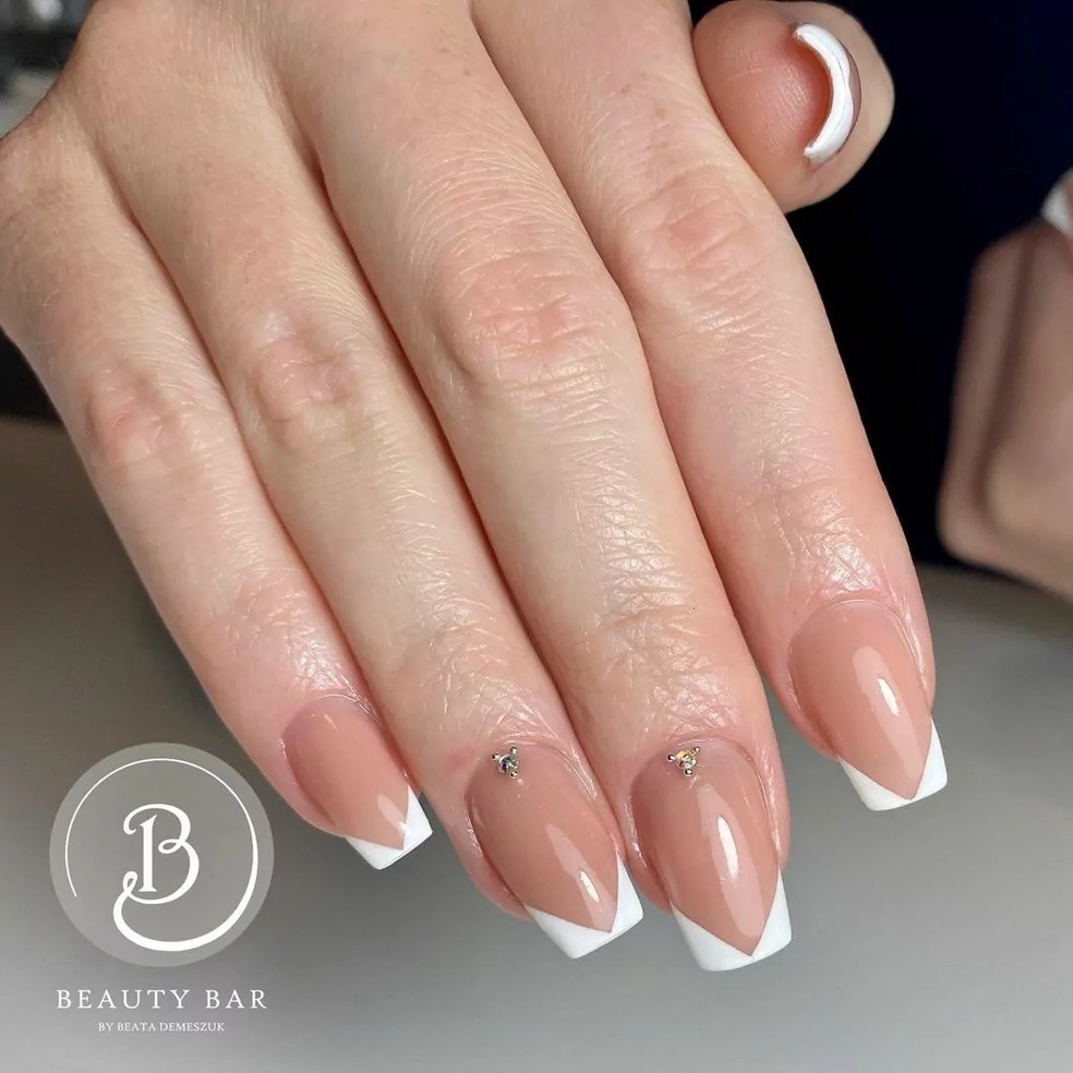 Unhas Decoradas De Nude Branco Inspira Es Elegantes Que Voc Precisa Aderir