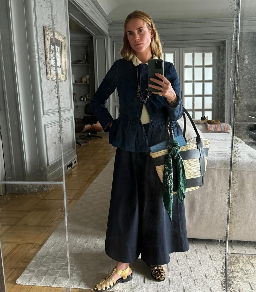 Sandália fisherman com look quentinho — Foto: Reprodução/Instagram @blancamiro