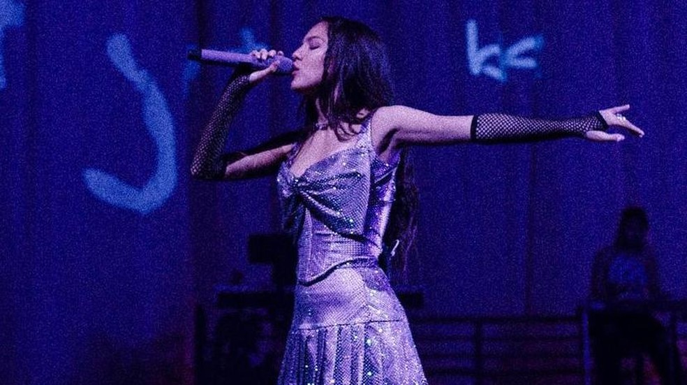 Olivia Rodrigo e a sinestesia: por que a cantora sempre usa o roxo e o que é a condição? — Foto: Reprodução/Instagram