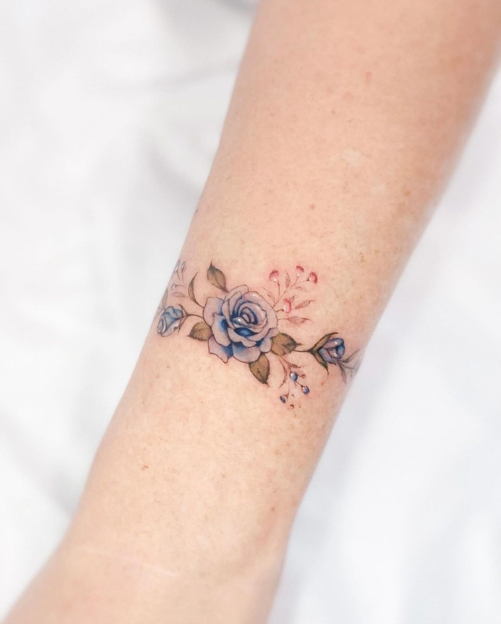 Tatuagem Bracelete Feminina Flores