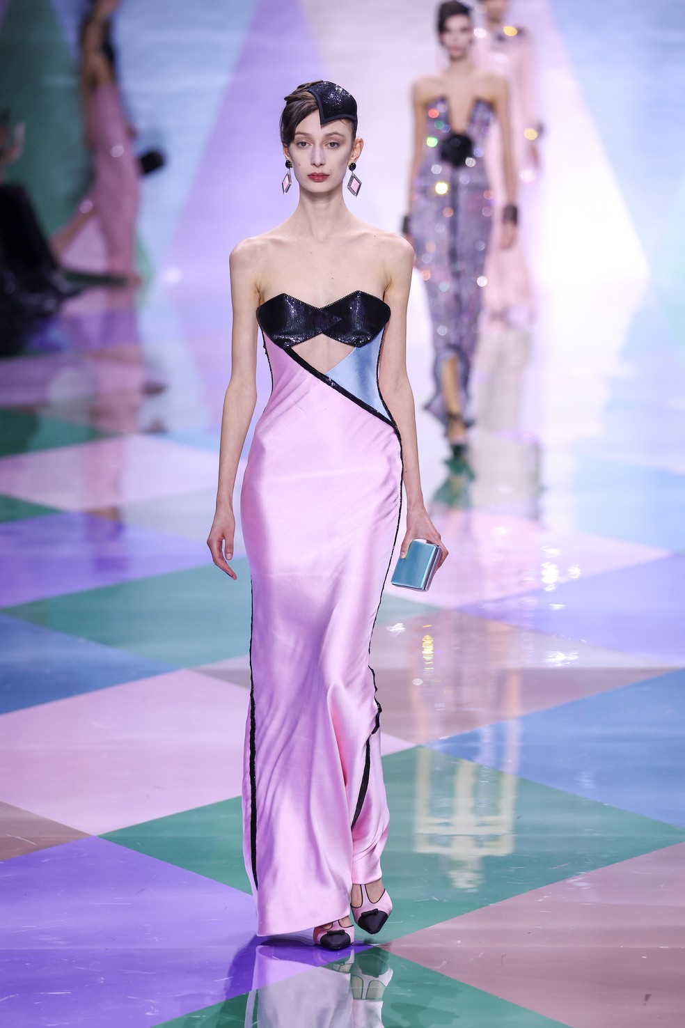Giorgio Armani Privé primavera/verão 2023 — Foto: Getty
