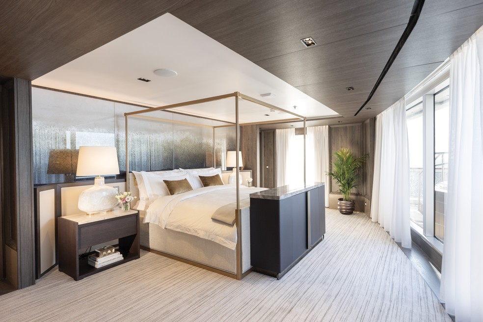 Suíte no navio Seven Seas Grandeur — Foto: Divulgação