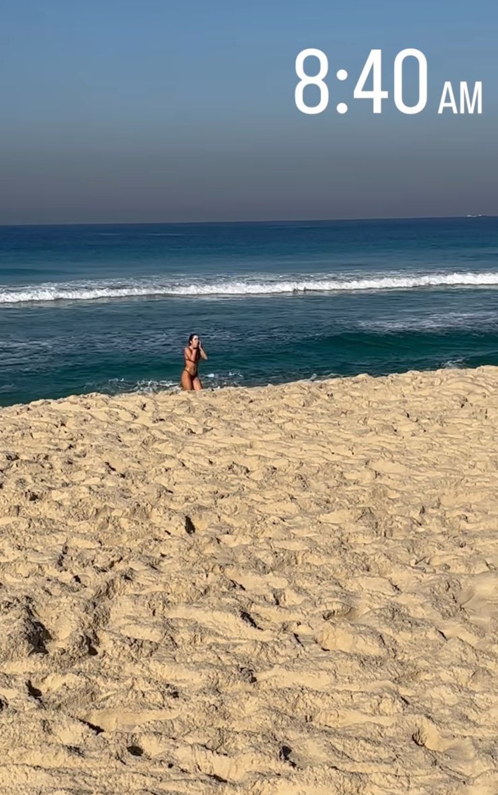 Jade foi cedinho tomar um banho de mar — Foto: Reprodução/ Instagram