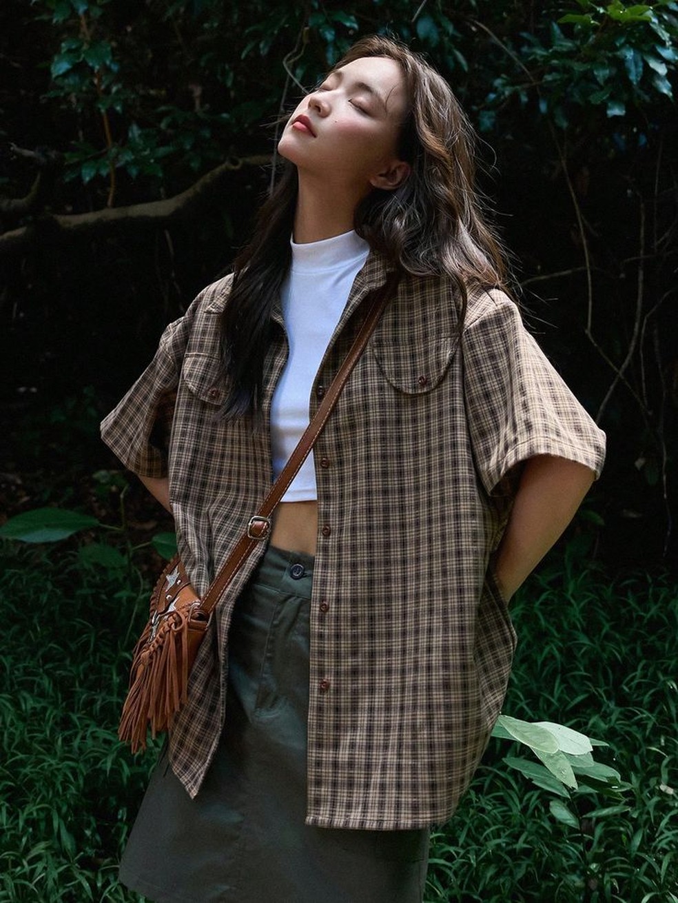 Crie um look com camisa xadrez moderno e ousado para o seu dia a dia. — Foto: Reprodução/Pinterest