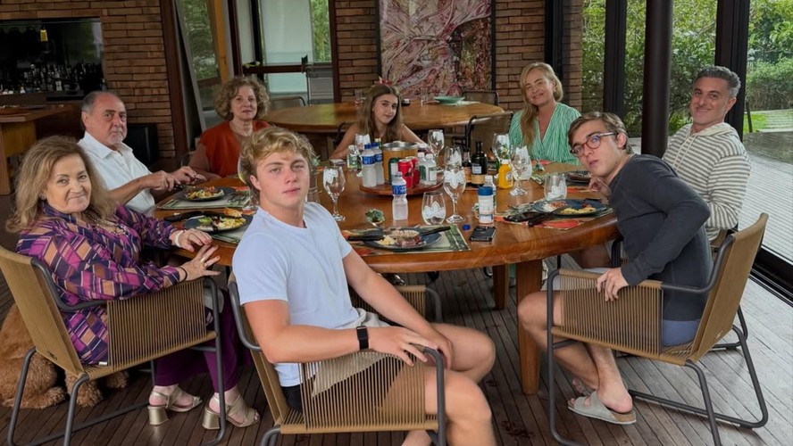 Angélica posa com a família neste Dia das Mães (10)