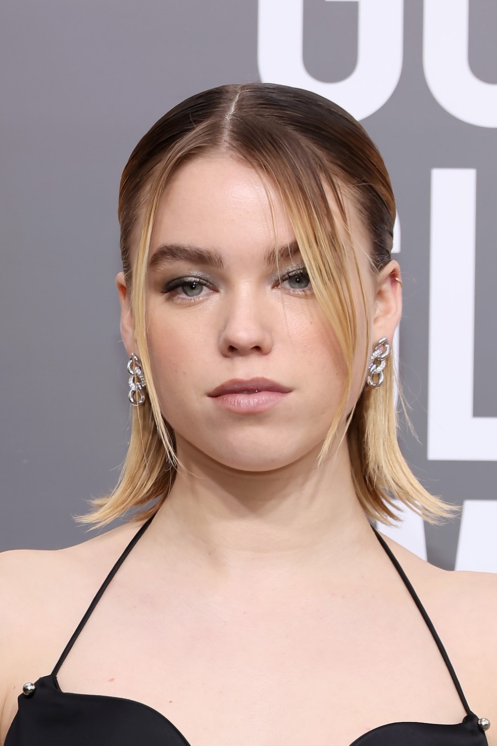 Milly Alcock no Golden Globes 2023 — Foto: Getty Images