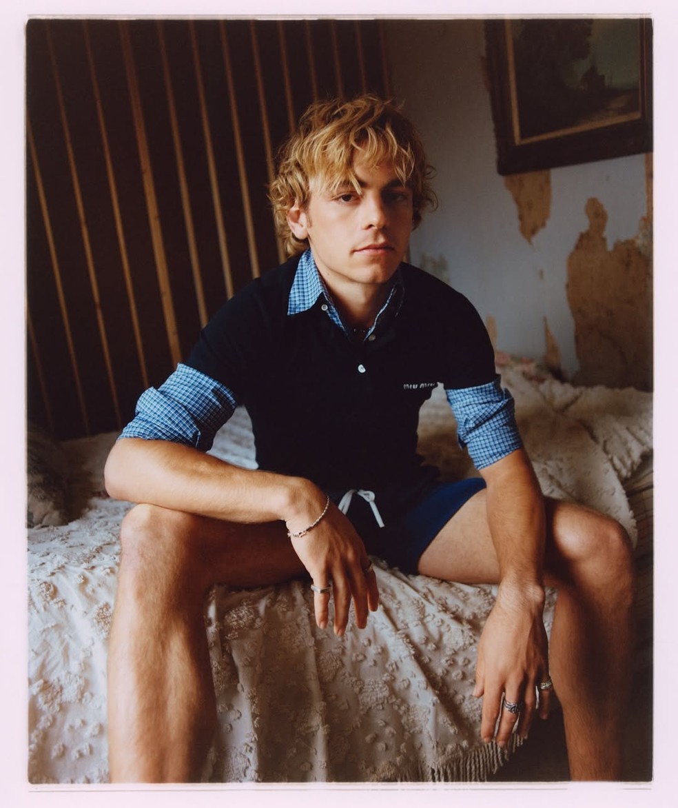 Ross Lynch, além de ser do signo de Capricórnio também é integrante da banda The Drive Era. — Foto: Reprodução/Instagram @ross_lynch