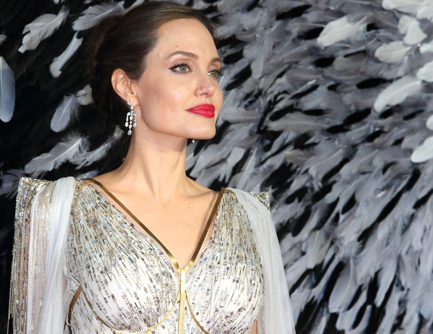 Angelina Jolie conta como os filhos a têm ajudado a 'encontrar-se