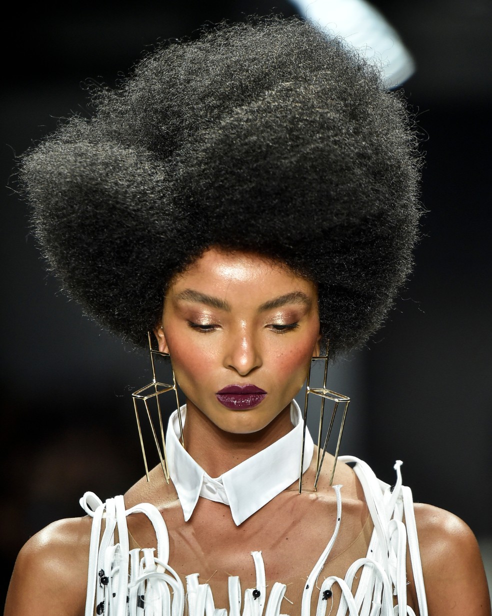 Apartamento 03 no SPFW N60, beleza assinada por Ricardo dos Anjos em parceria com Truss e Eudora — Foto: Agência Fotosite