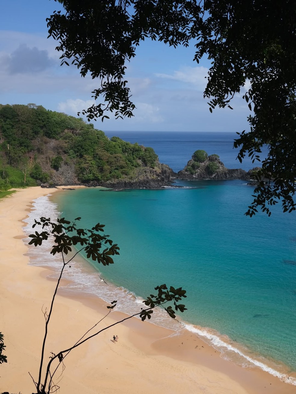 Flavia Pavanelli mostra praia — Foto: Reprodução/ Instagram @flaviapavanelli