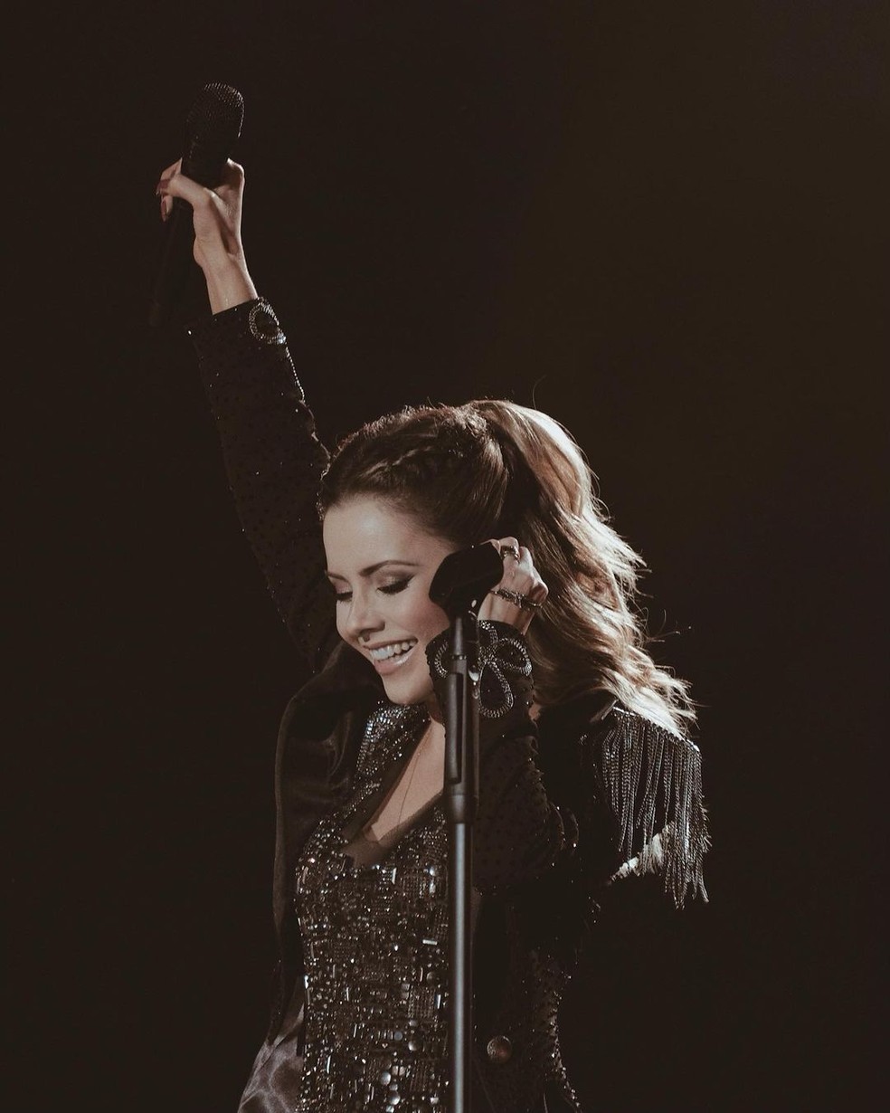 Sandy em foto durante show de 2019 — Foto: Reprodução/Instagram
