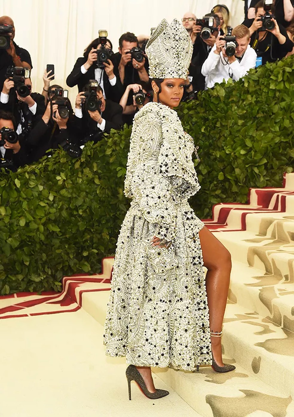Rihanna - Met Gala 2018 — Foto: Getty