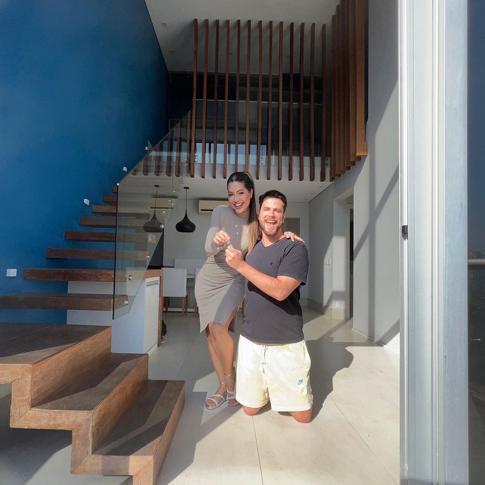 Lais Caldas celebra nova casa com Gustavo Marsengo — Foto: Reprodução / Instagram