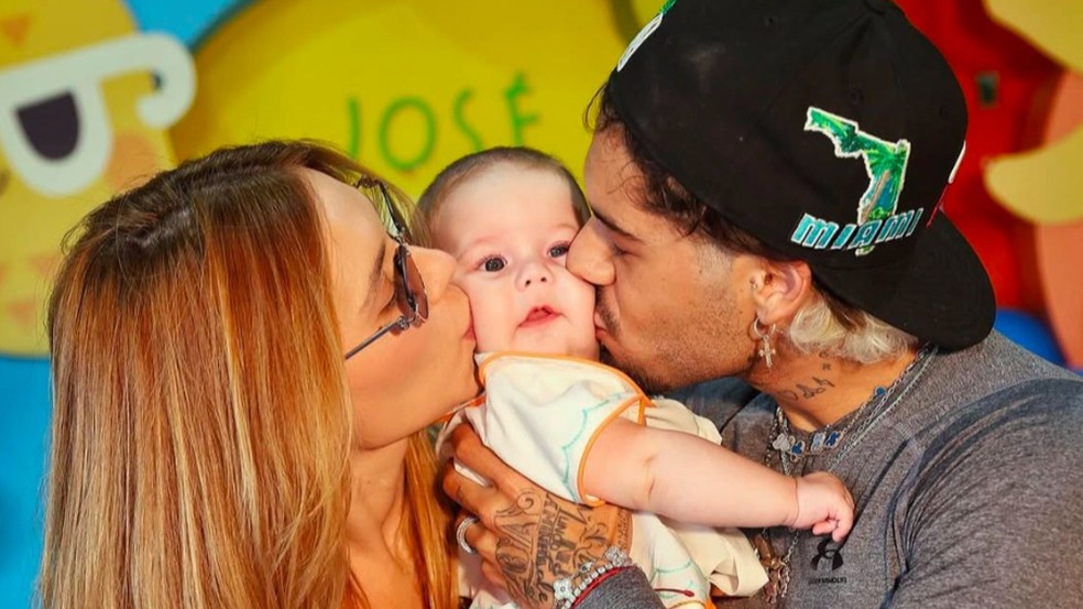 Virginia e Zé Felipe com o caçula, José Leonardo — Foto: Reprodução/Instagram