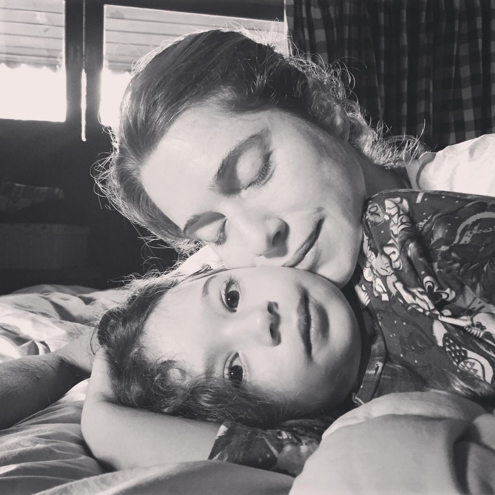 Leticia Spiller comemora os 15 anos da filha — Foto: Reprodução/Instagram