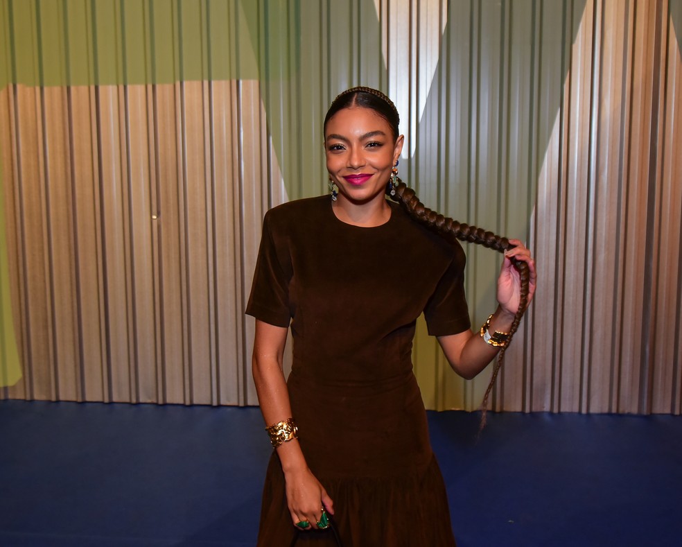 Any Gabrielly no Rio Fashion Week (RIOFW) — Foto: Webert Belicio / Agnews