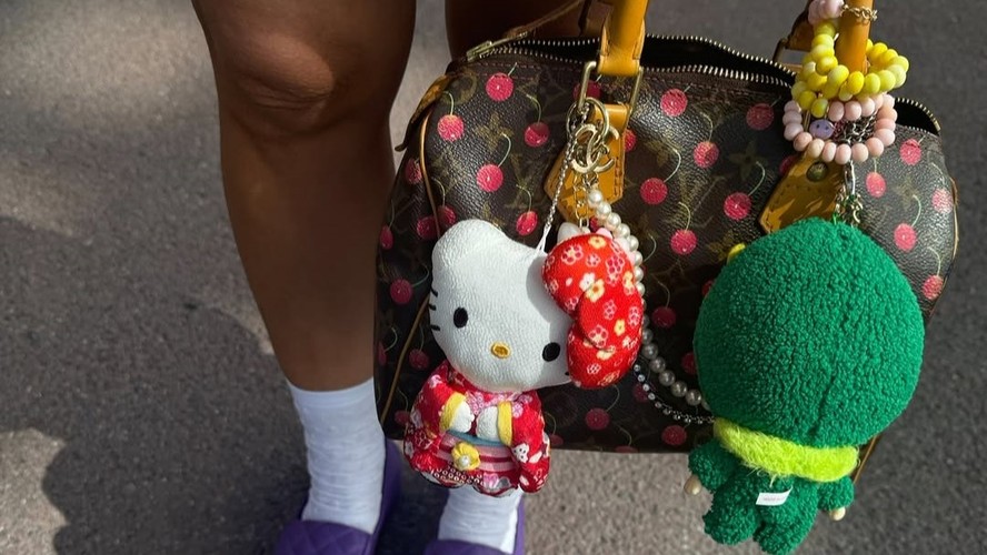 Há uma razão pela qual pingentes fofinhos e divertidos estão na moda