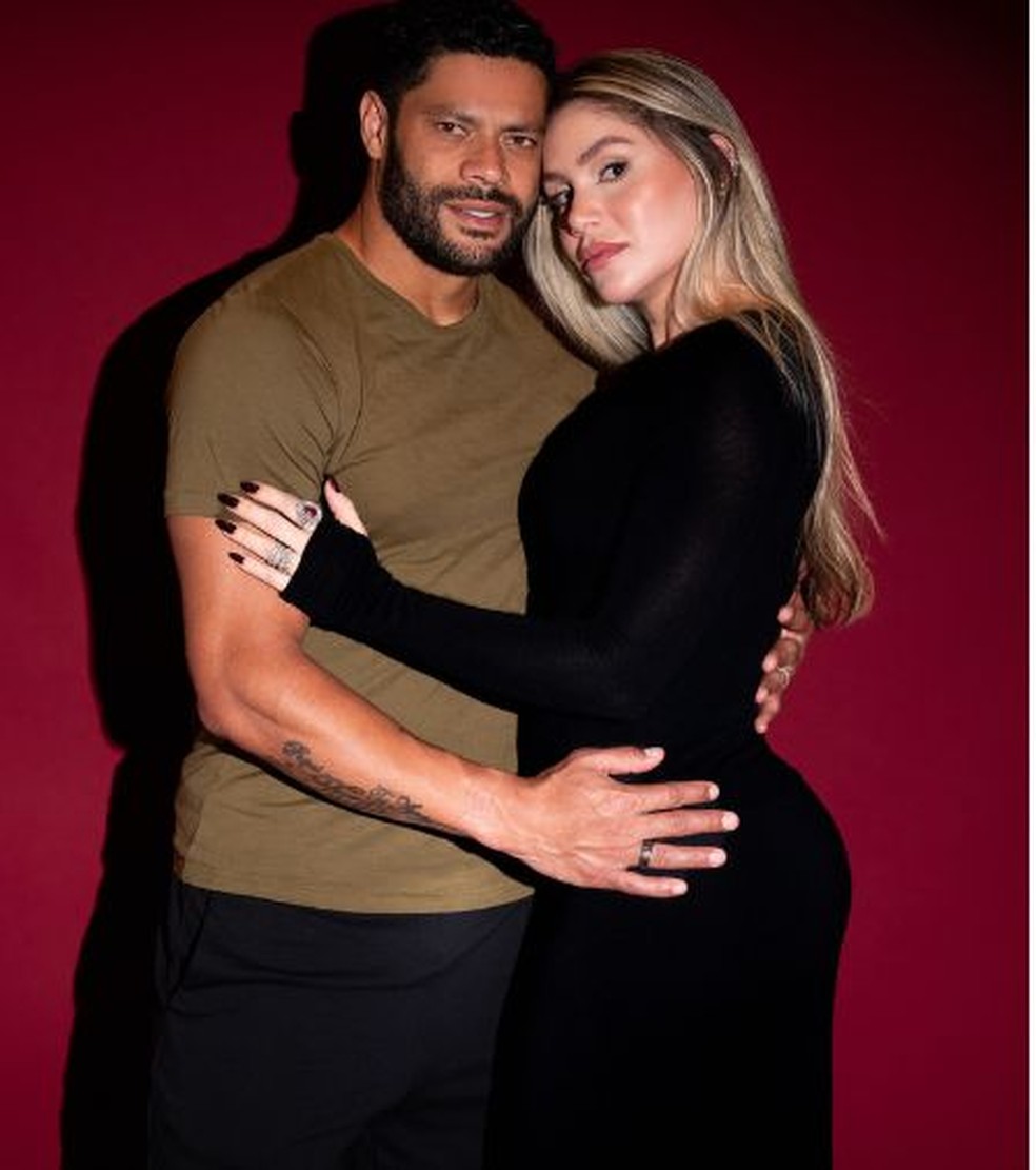 Camila Angelo ganha declaração de Hulk, que protege mulher dos ataques ...