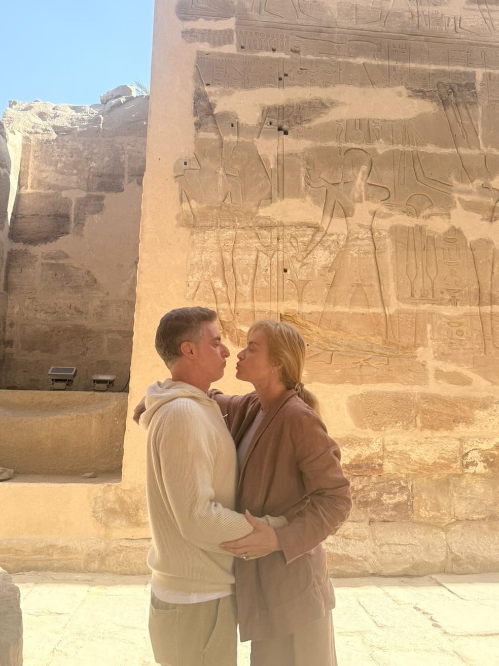 Angelica e Luciano Huck no Egito — Foto: Reprodução/ Instagram @angelicaksy