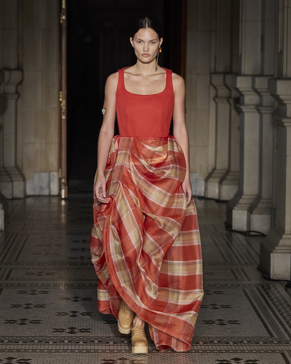 Desfile outono verão 2025 da marca Herchcovitch;Alexandre — Foto: Divulgação @ze_takahashi