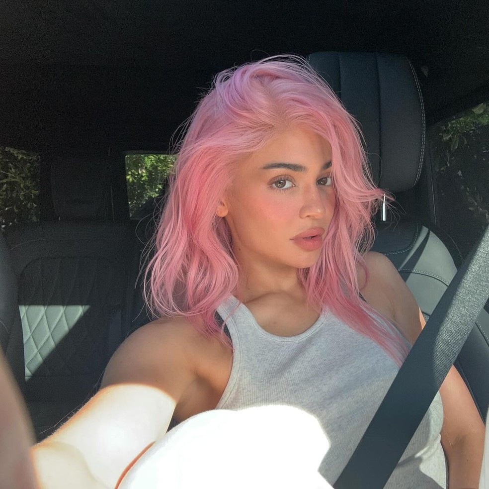 A peruca rosa de Kylie Jenner — Foto: Reprodução / Instagram @kyliejenner