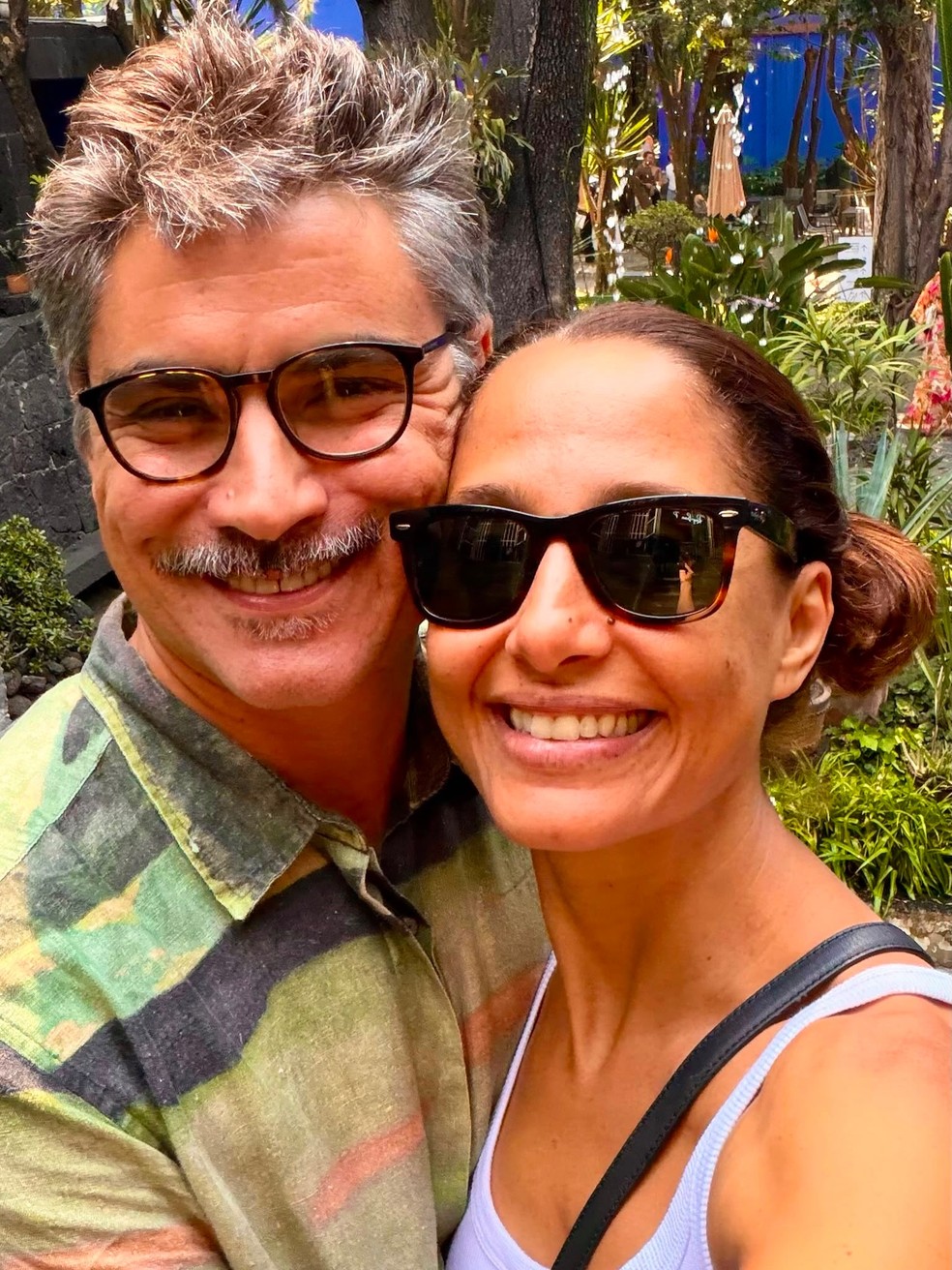 Camila Pitanga mostra viagem com o noivo antes de casamento: 'Que venham muitas outras aventuras' — Foto: Reprodução/ Instagram