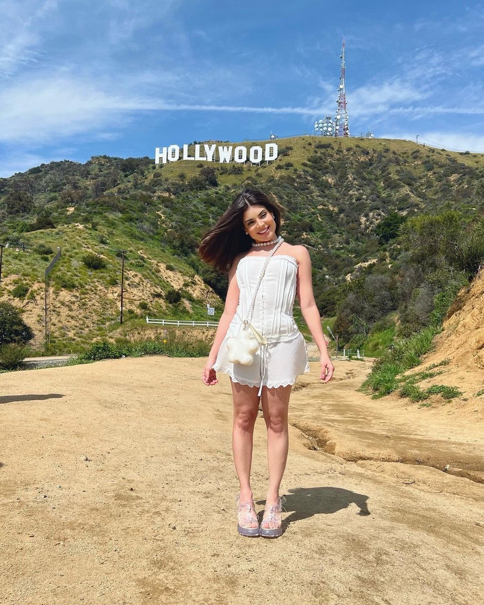 Gkay aproveita nova fase em Hollywood: 'Bonequinha de luxo'