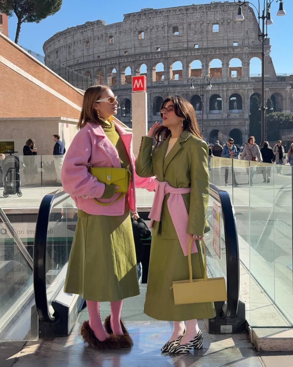 5 combinações de cores nada óbvias para testar nos looks desta temporada — Foto: Reprodução/Instagram @vi_bogodist