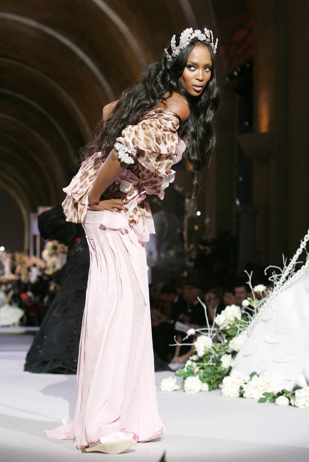 Momentos inesquecíveis da alta-costura: Dior — Foto: Getty