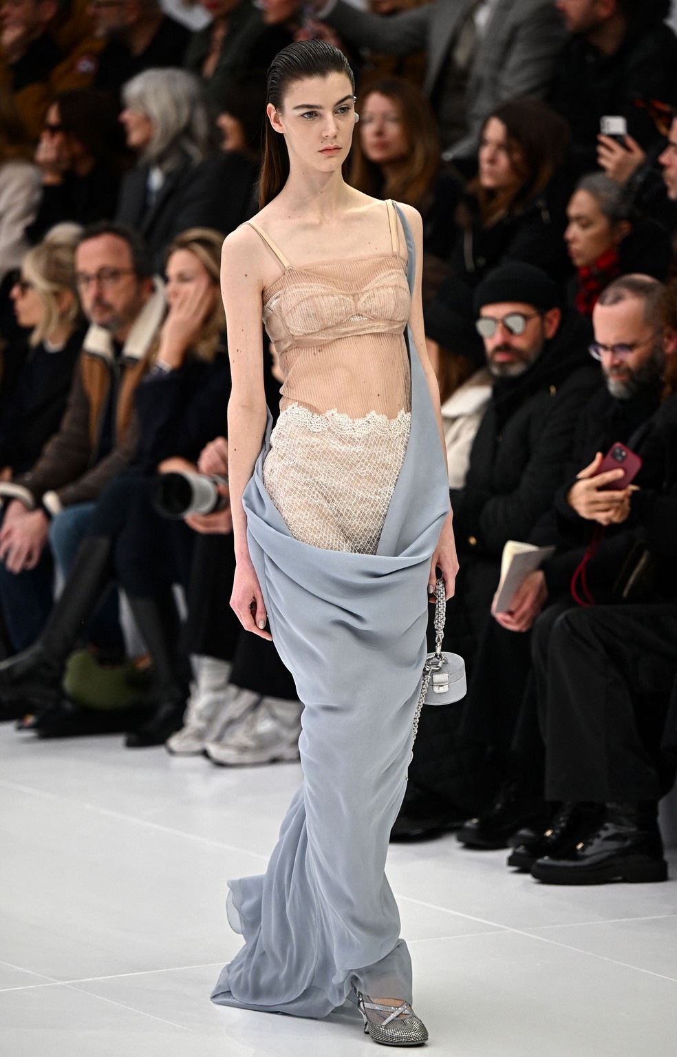 Esse vestido inspiração Fendi é cheio de GLAMOUR! ✨ . {199,90 - P/M} . .  #modafeminina #fashion #moda #mulher #lojabiswear #el…