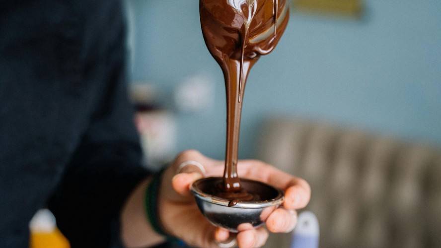 Entenda como o chocolate pode aumentar a libido e trazer outros benefícios na hora H