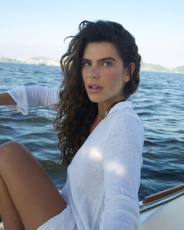 Mariana Goldfarb abre álbum de fotos em passeio de barco: 'Feliz no ...