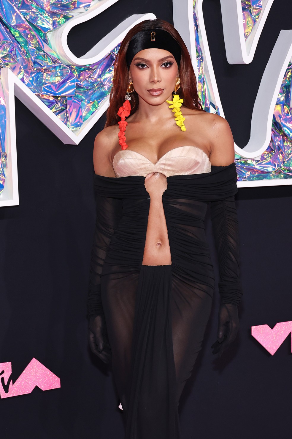 Anitta elege look Schiaparelli no VMA 2023 — Foto: Getty Images