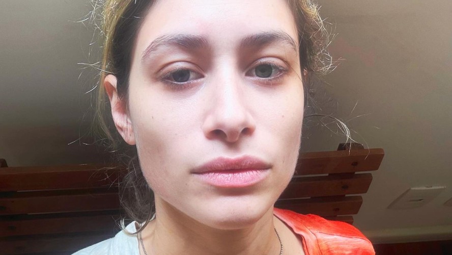 Luisa Arraes tranquiliza fãs após ser assaltada