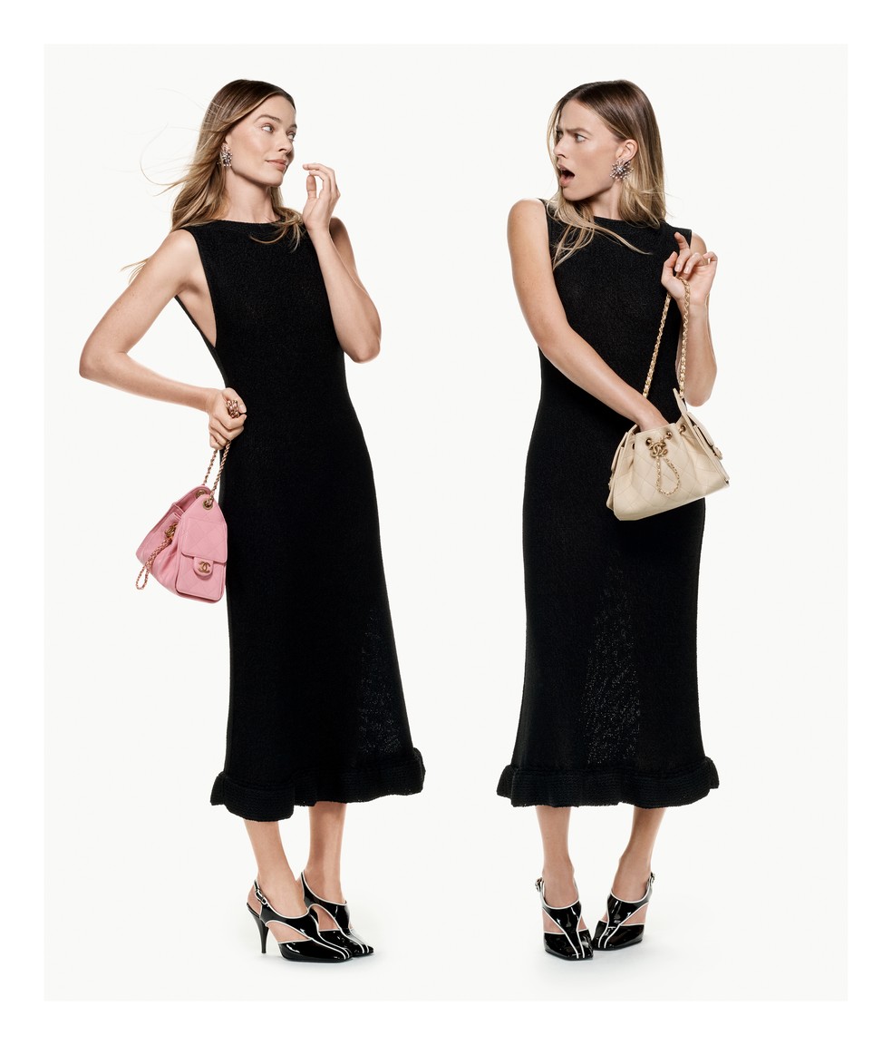 Margot Robbie estrela a campanha da nova bolsa da Chanel — Foto: Craig McDean