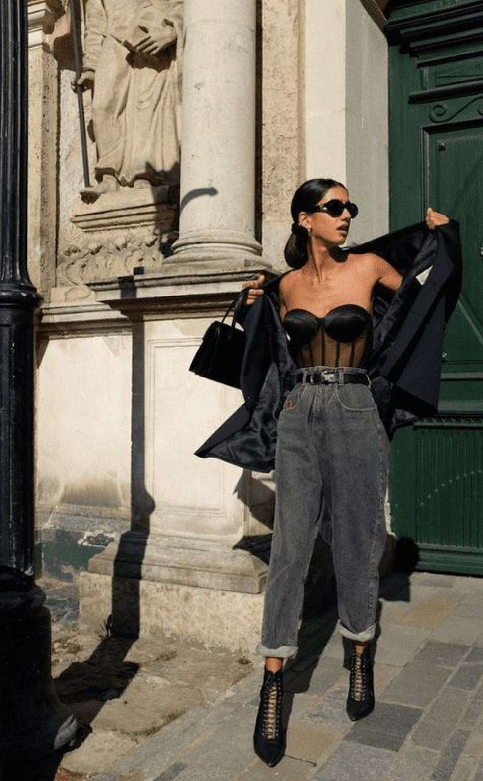 Calça bag também é uma ótima opção para curtir show em grande estilo! — Foto: Reprodução/Pinterest @yourgirlknows