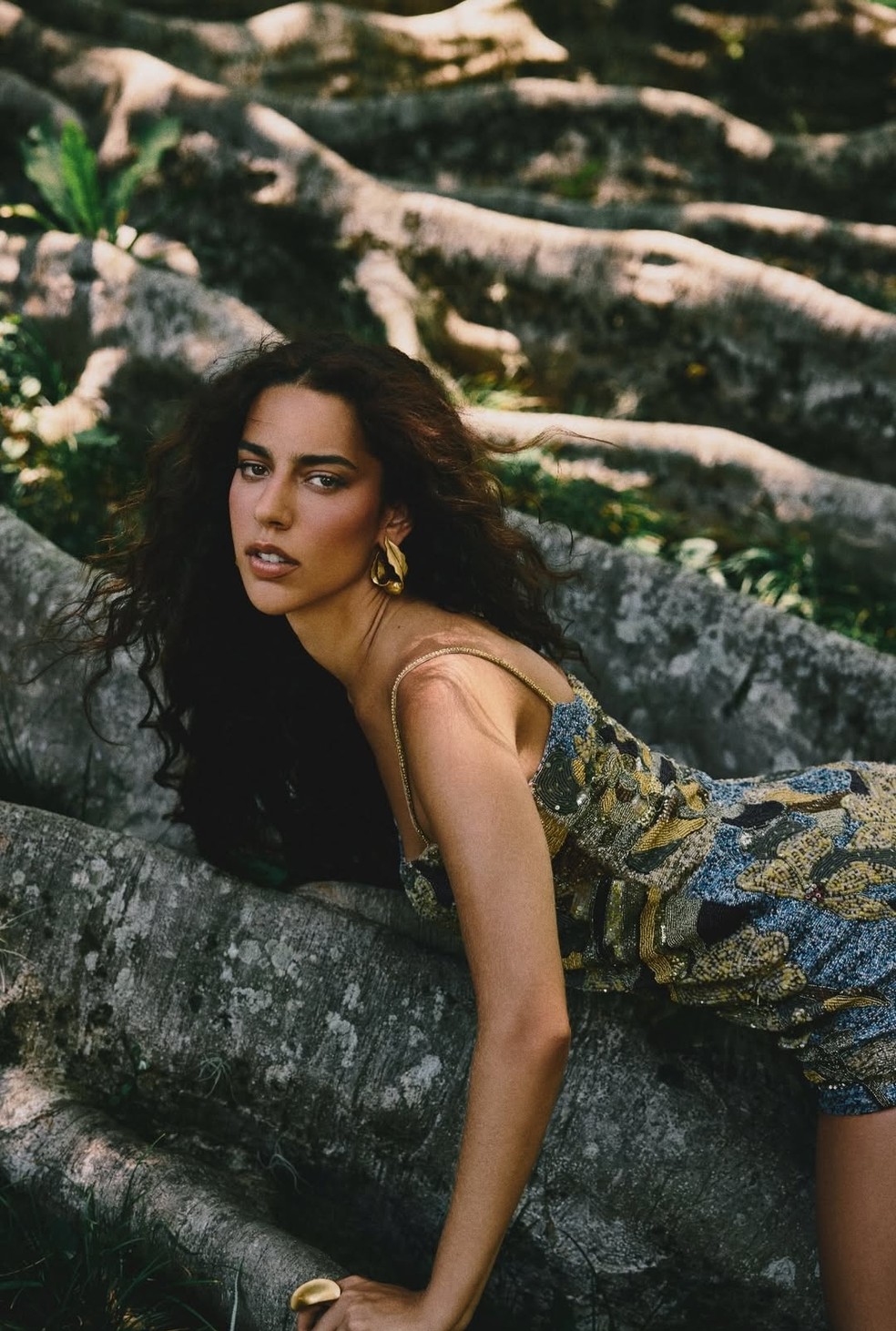 Marina Sena posou na floresta — Foto: Reprodução/Instagram