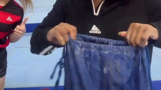 De volta ao Brasil, Rebeca Andrade se diverte em bastidores de treino: 'Estamos na luta'