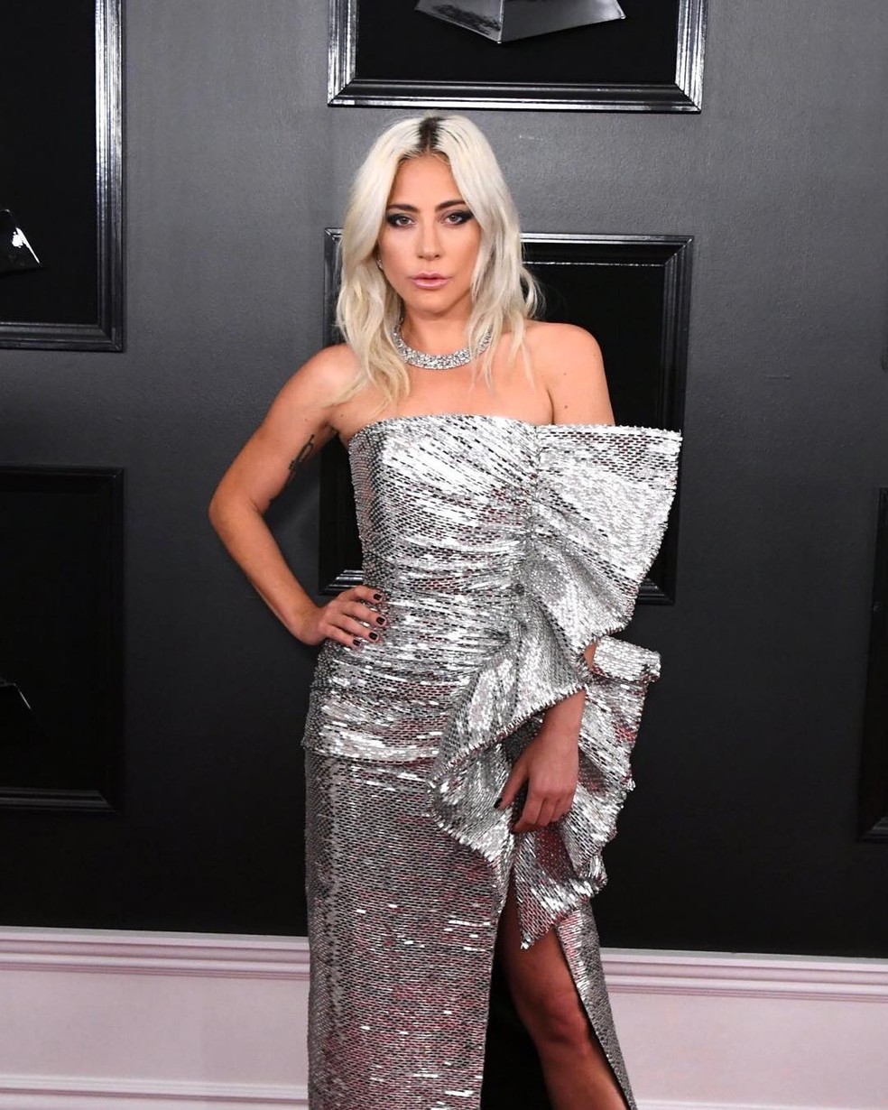 Lady Gaga no tapete vermelho do Grammy, em 2019 — Foto: Reprodução/Instagram/@ladygaga