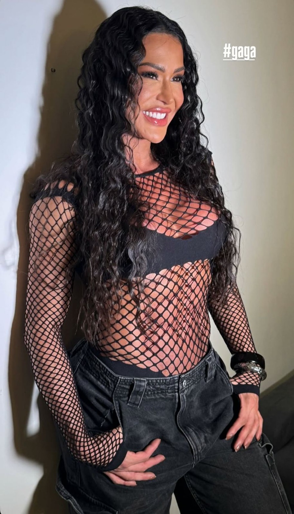 Gracyanne Barbosa escolhe look vazado para show de Lady Gaga — Foto: Reprodução/Instagram