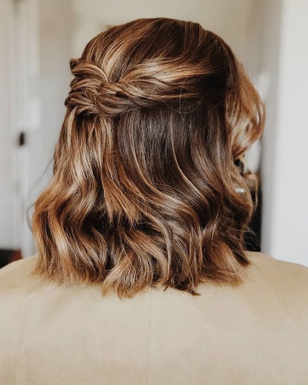 Penteado em cabelo curto para madrinha: inspirações que vão te deixar ...