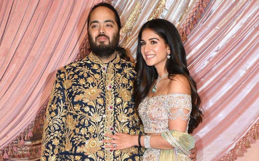 Anant Ambani e Rhadika Merchant em casamento