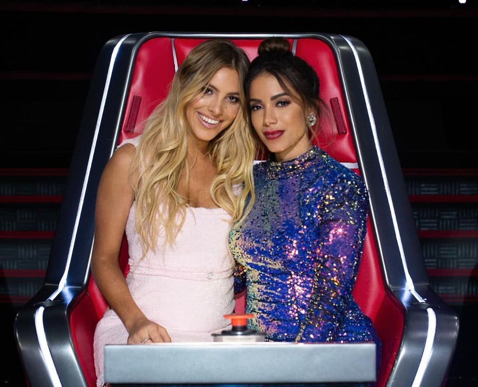 Anitta e Lele Pons no 'La Voz México', o 'The Voice' do México — Foto: Instagram / Anitta