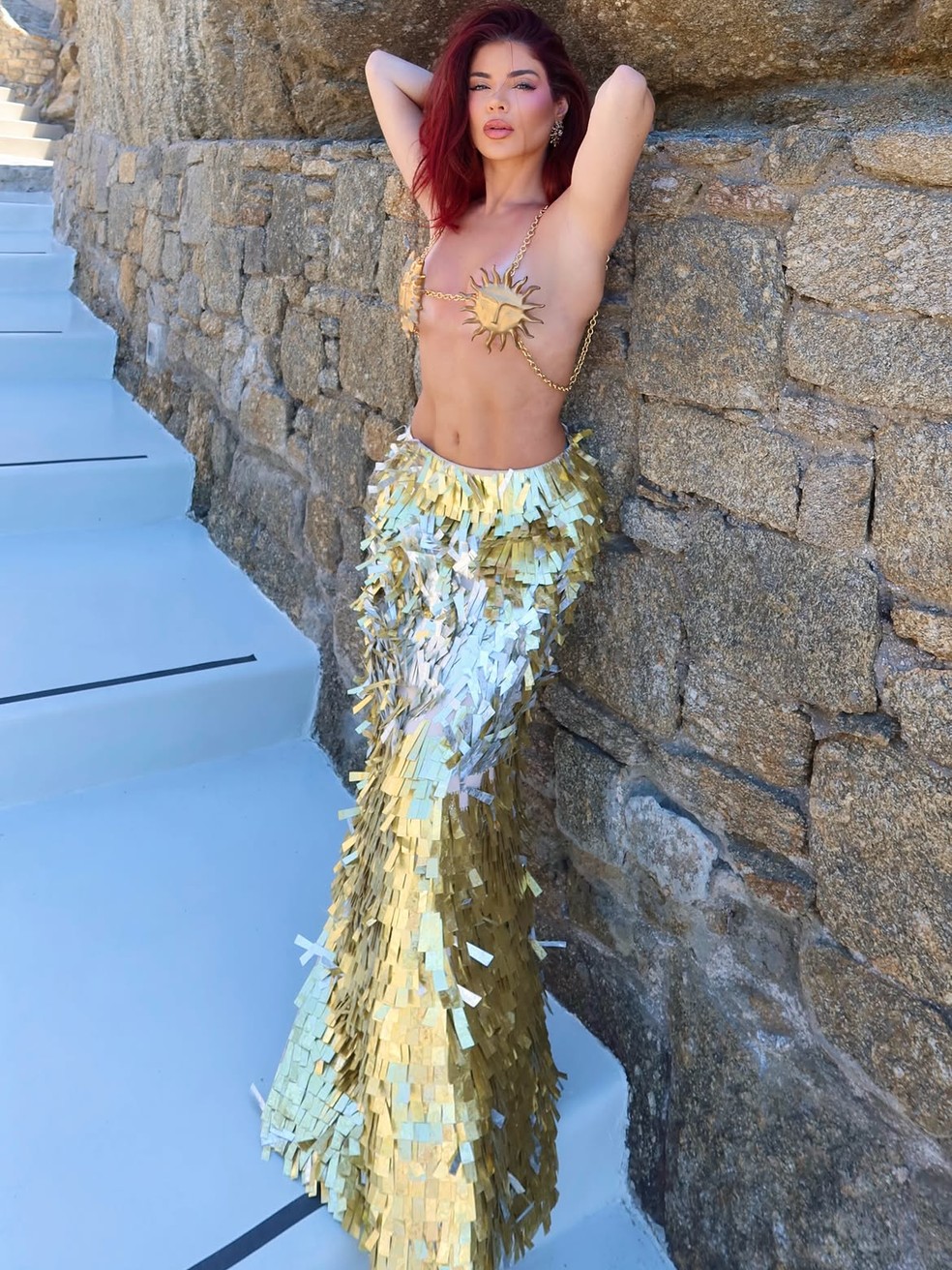 Gkay escolhe look inusitado para férias na Grécia — Foto: Reprodução/ Instagram