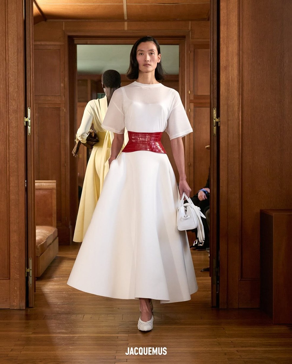 Jacquemus na Semana de Moda Masculina de Paris outono inverno 2025 — Foto: Reprodução/Instagram