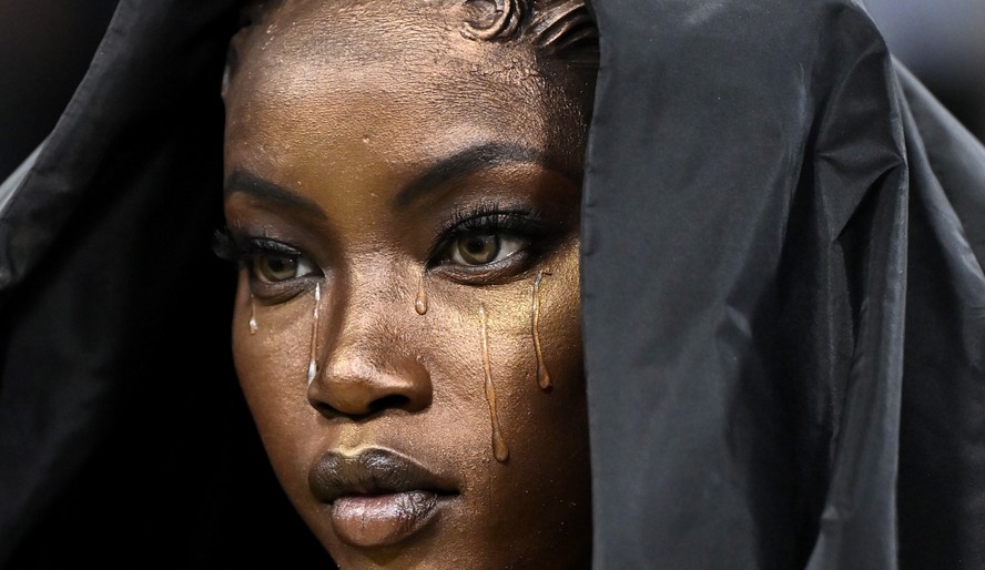 Beleza de Anok Yai no MET Gala 2026