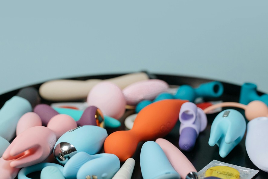 Existem muitos tipos de dildo no mercado de sex toys e o perfeito para você pode estar nessa lista