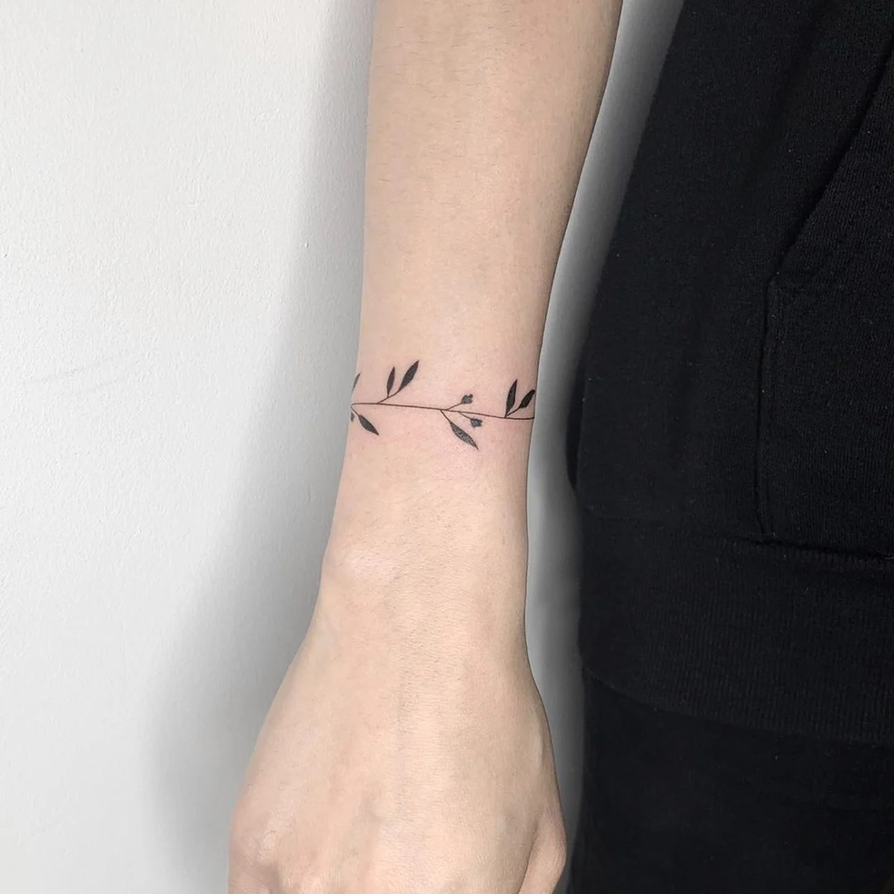 Tatuagem Bracelete Feminino