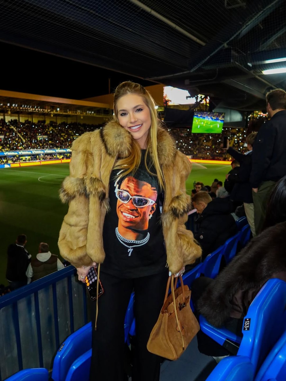 Virgínia usa camiseta com o rosto de Vini Jr. — Foto: Reprodução/Instagram